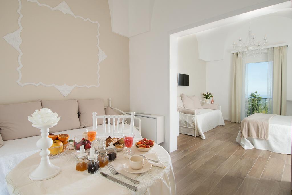 Biancadamare Bed & Breakfast Ostuni Ngoại thất bức ảnh